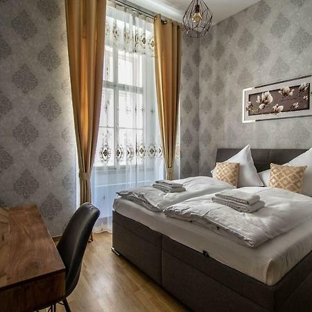 Design 3Bdr Apartment In Residence, Free Parking 프라하 외부 사진