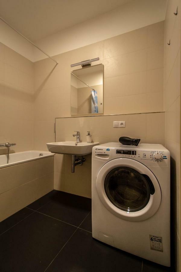 Design 3Bdr Apartment In Residence, Free Parking 프라하 외부 사진